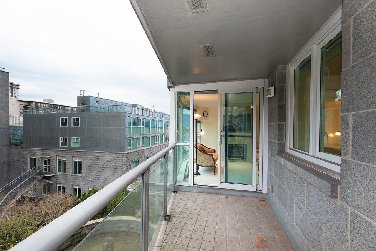 Listing Image 10