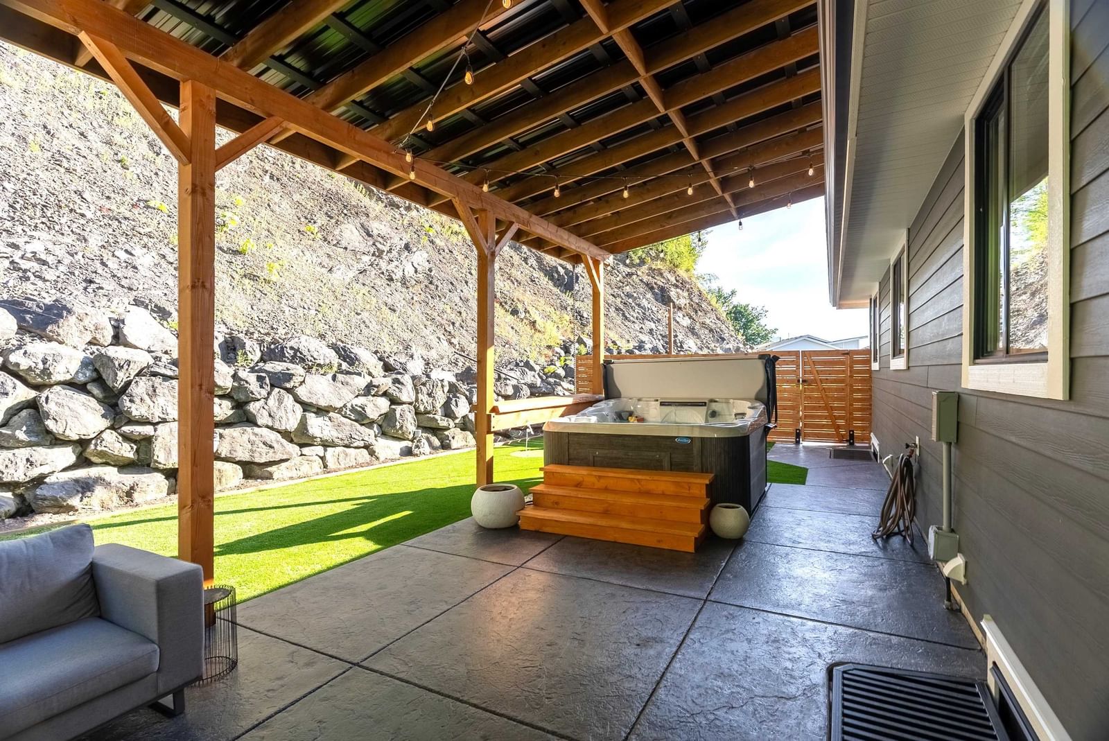 Listing Image 21