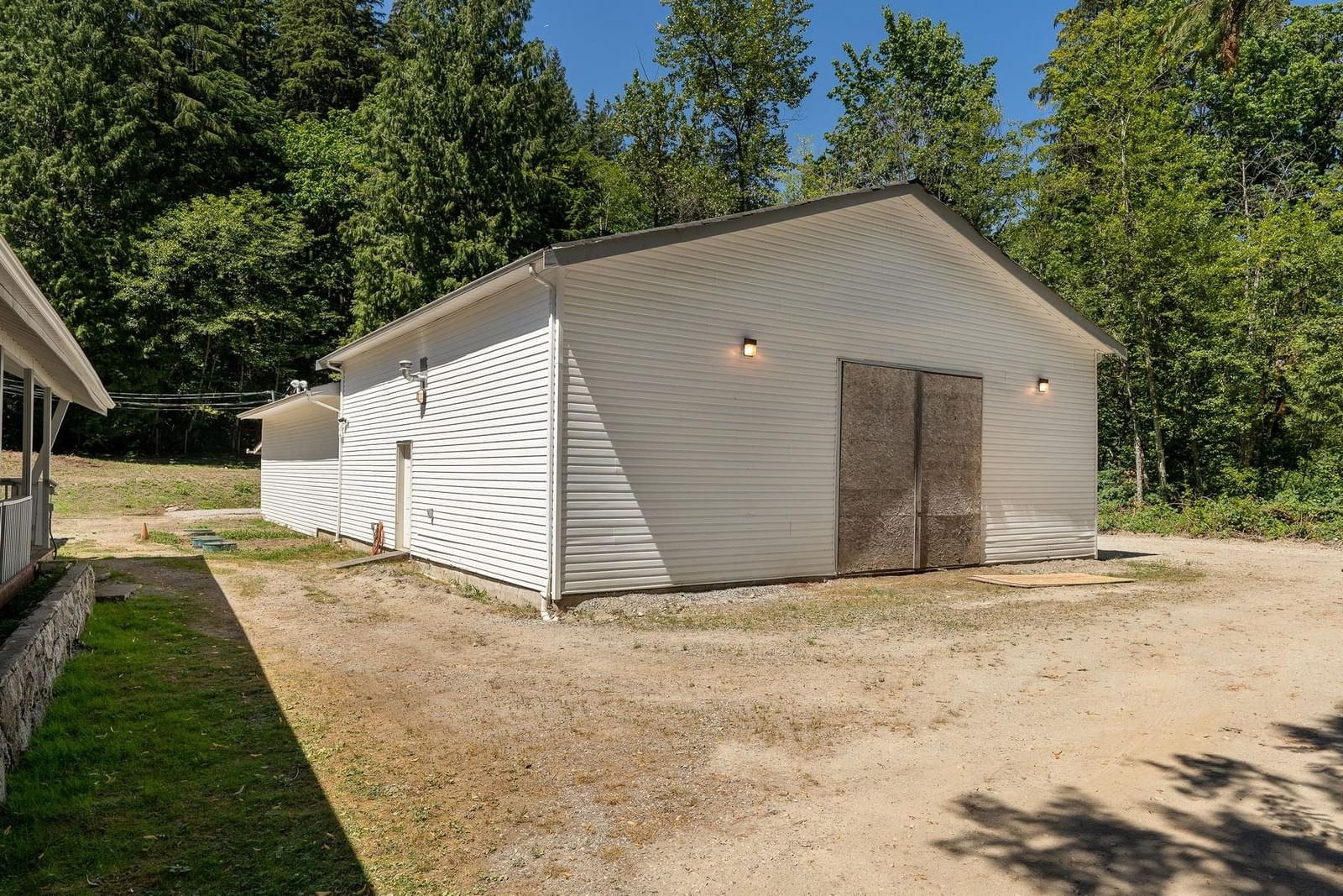 Listing Image 22