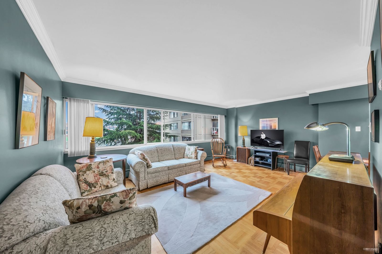 Listing Image 12