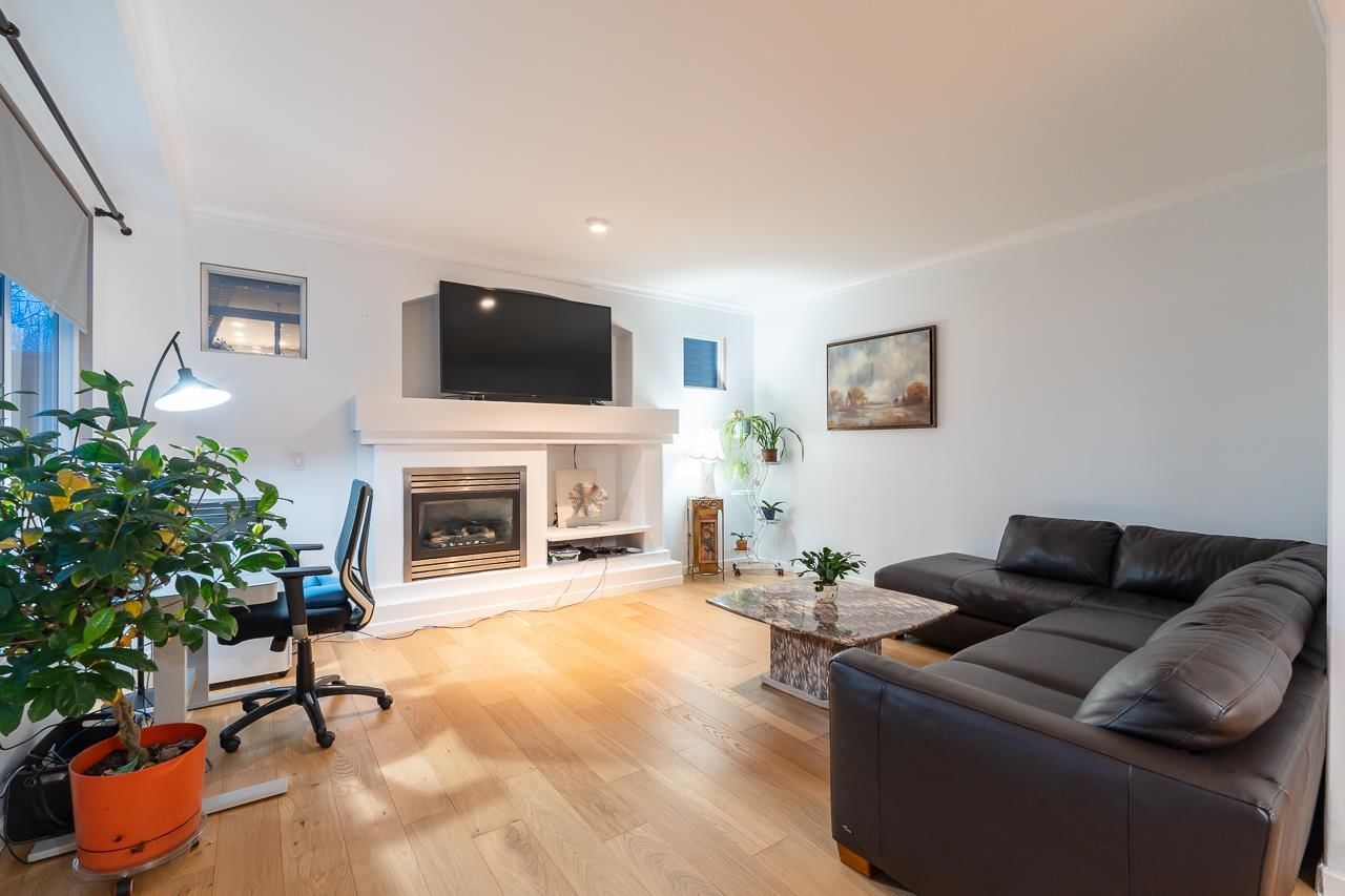 Listing Image 13