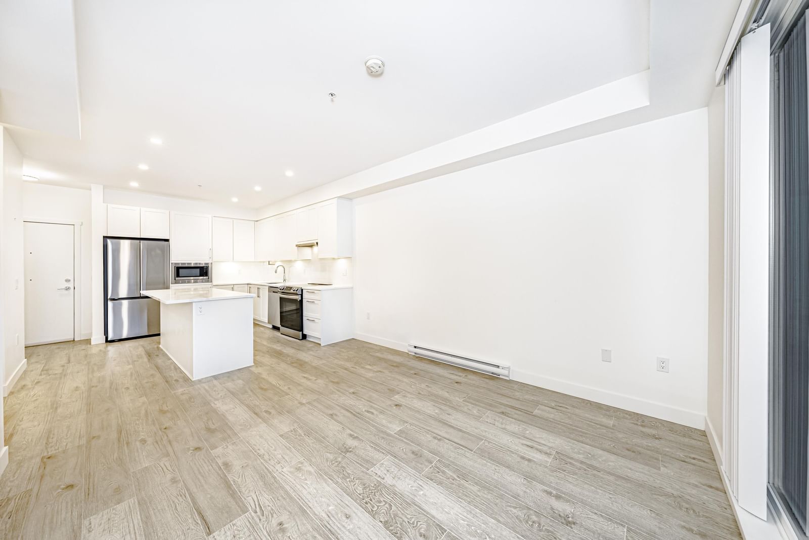 Listing Image 8