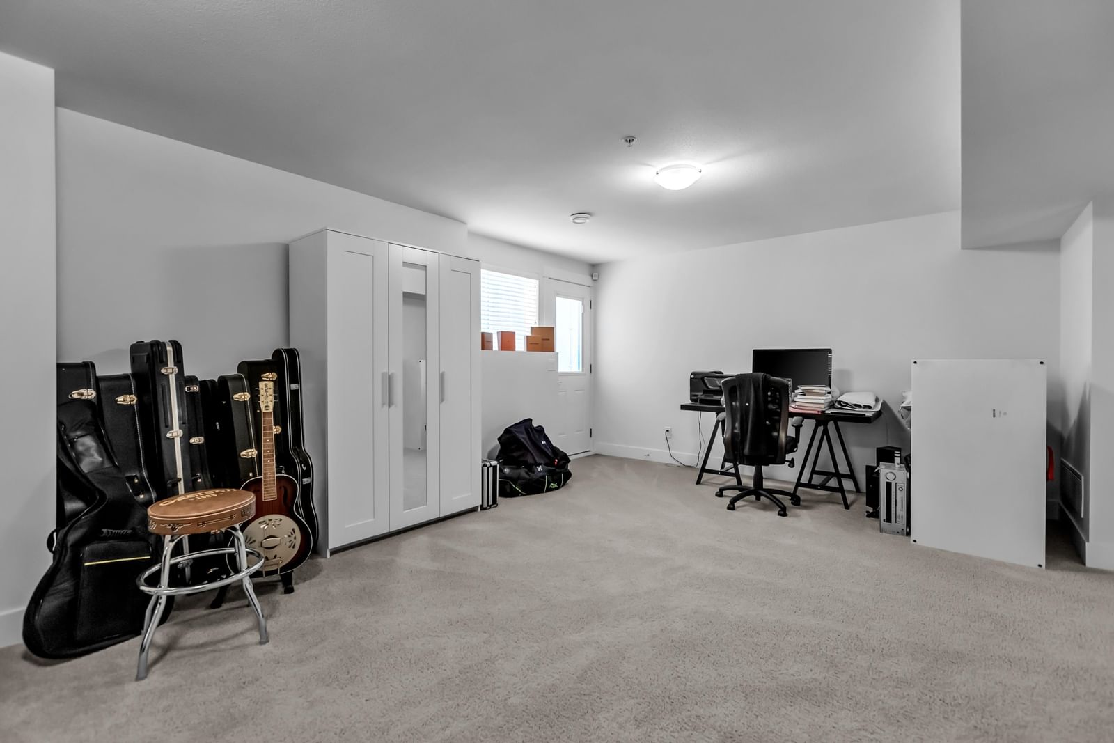 Listing Image 24