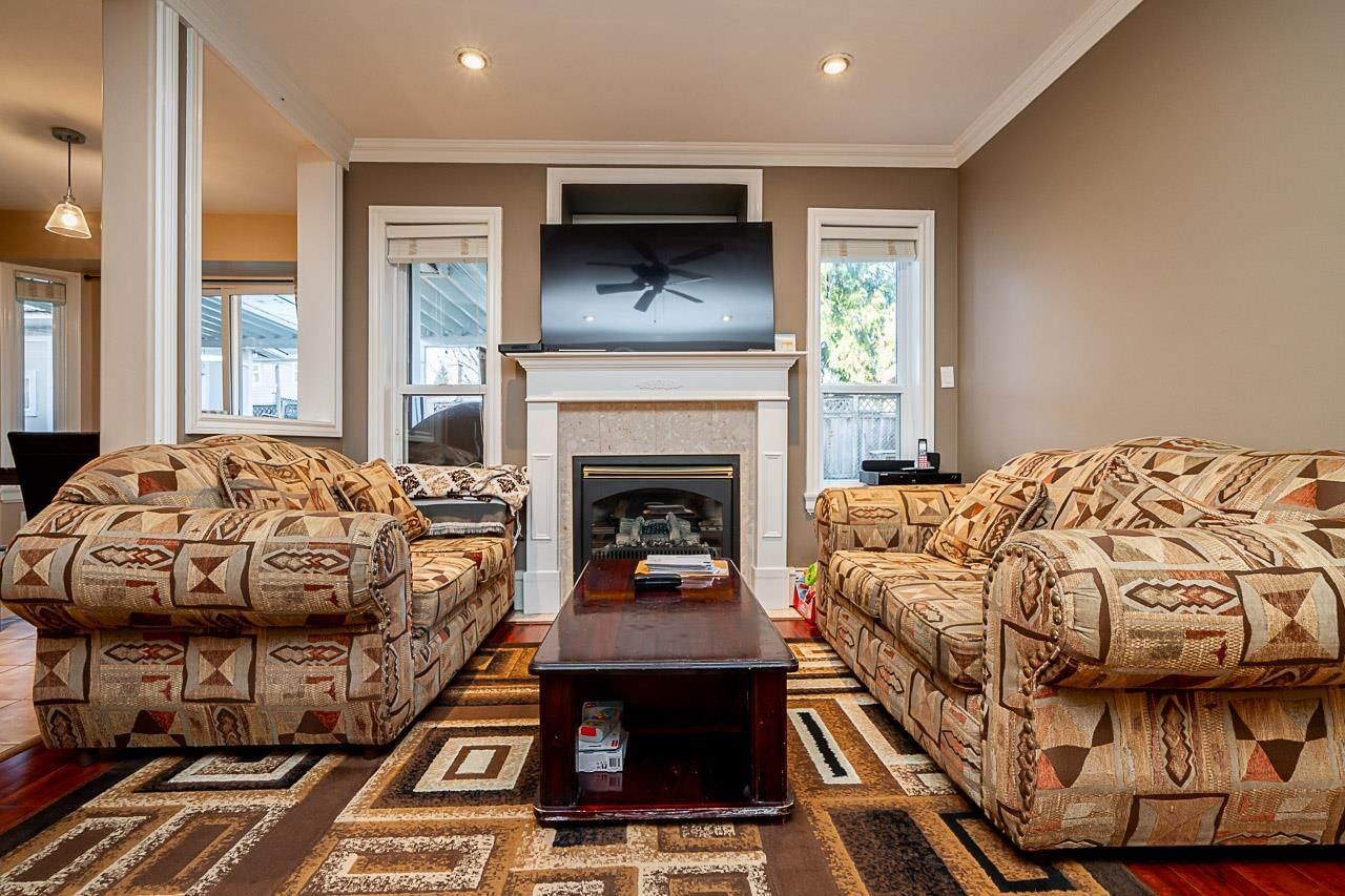 Listing Image 16