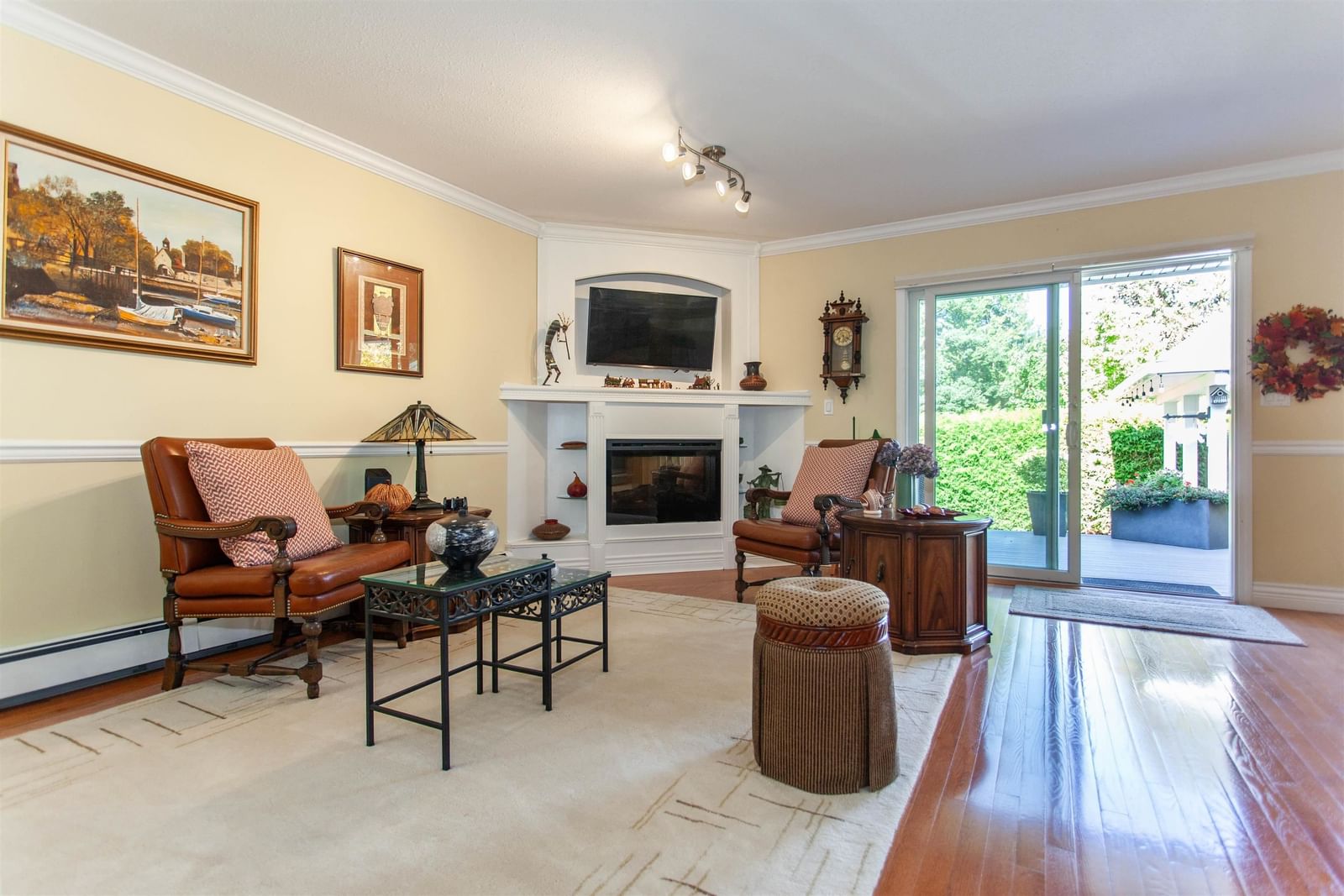 Listing Image 19