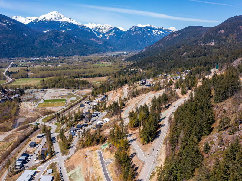 8203 Merlot Peak Drive, Pemberton, V0N 2L2 | Image 3