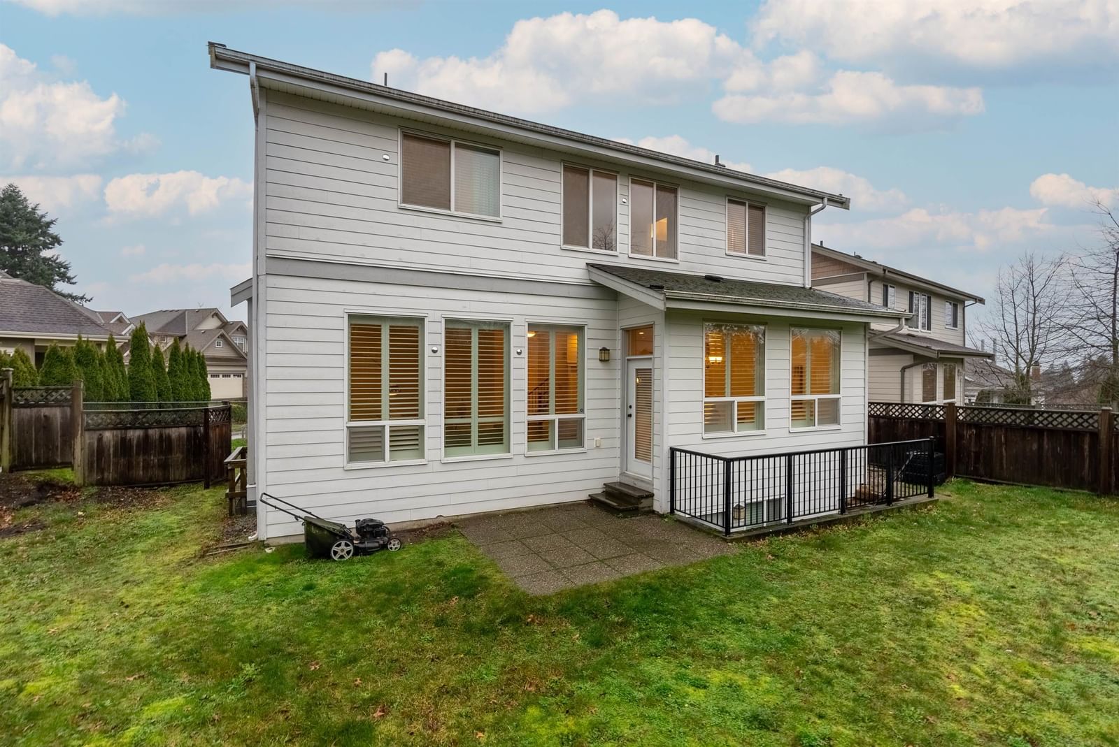 Listing Image 32