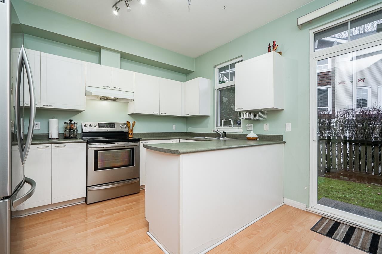 Listing Image 11