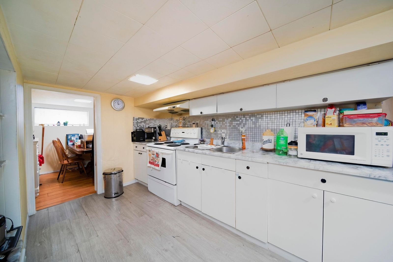 Listing Image 15