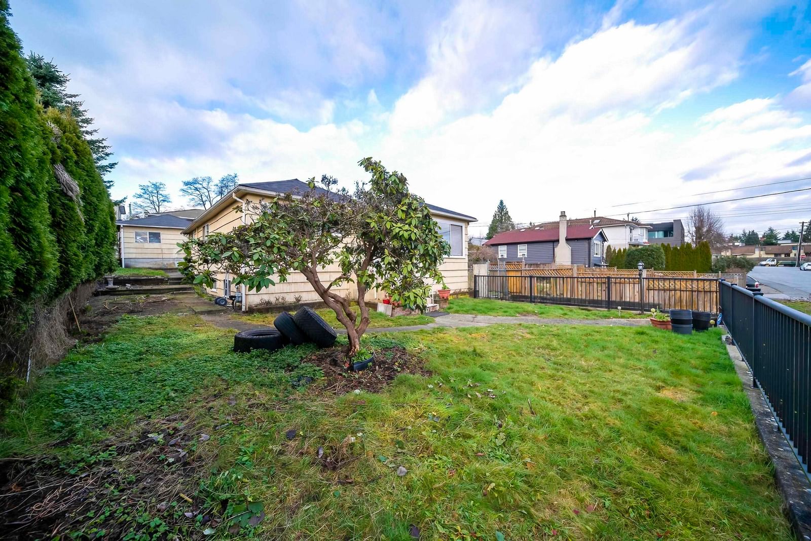 Listing Image 18
