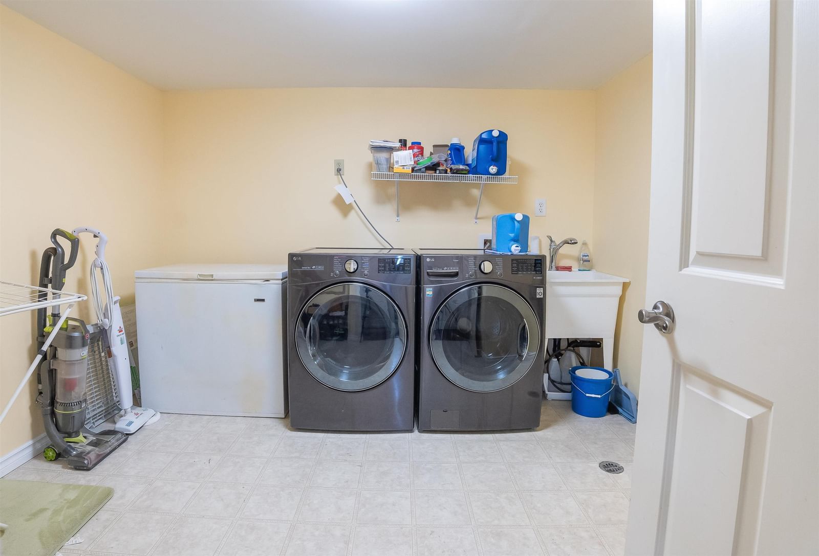 Listing Image 31