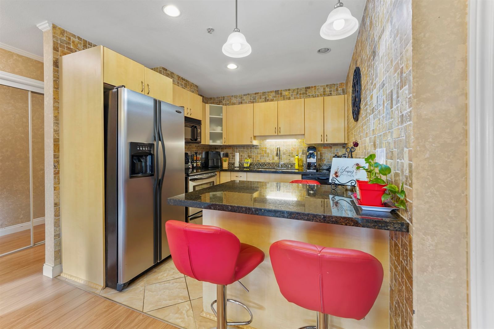 Listing Image 13