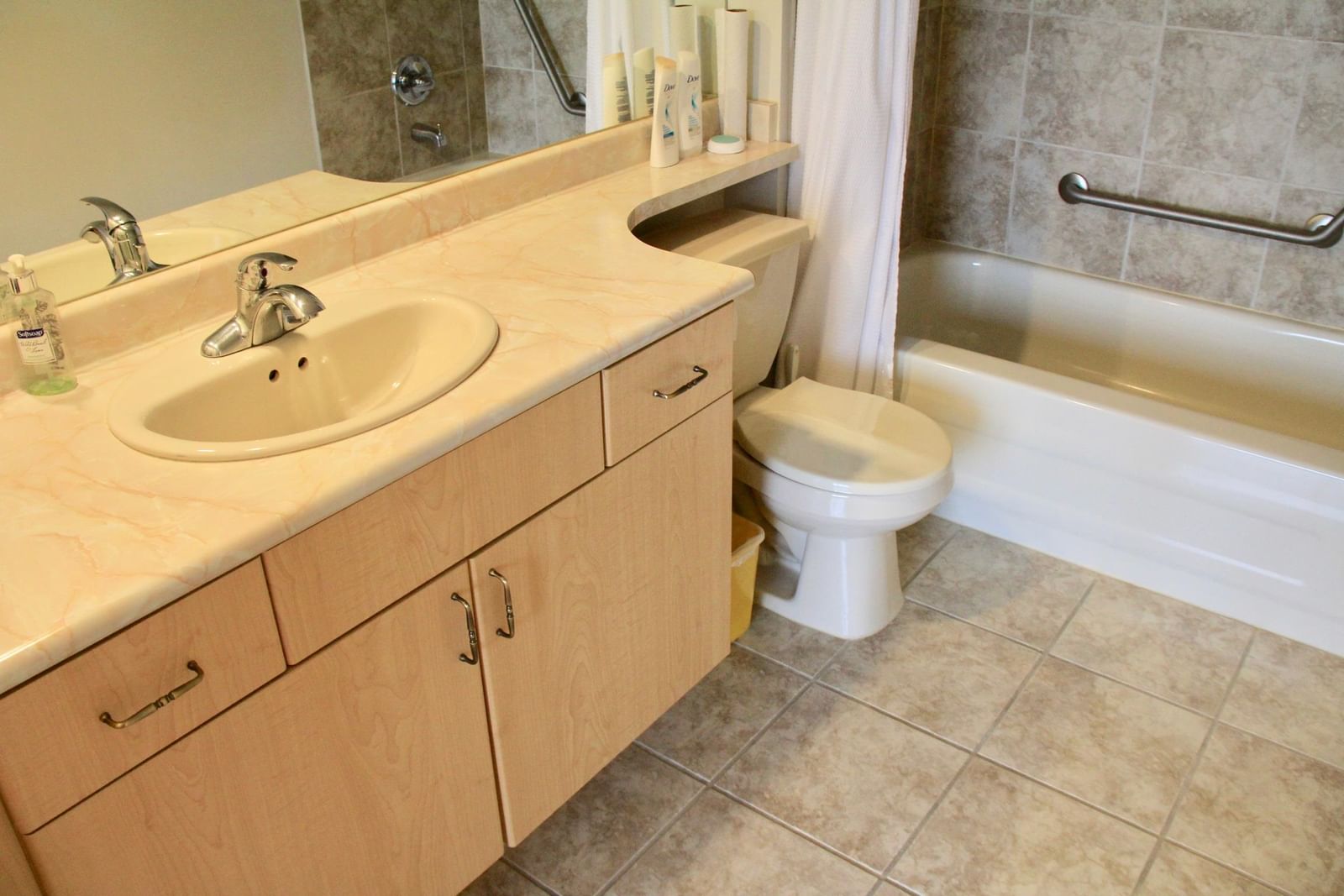 Listing Image 19