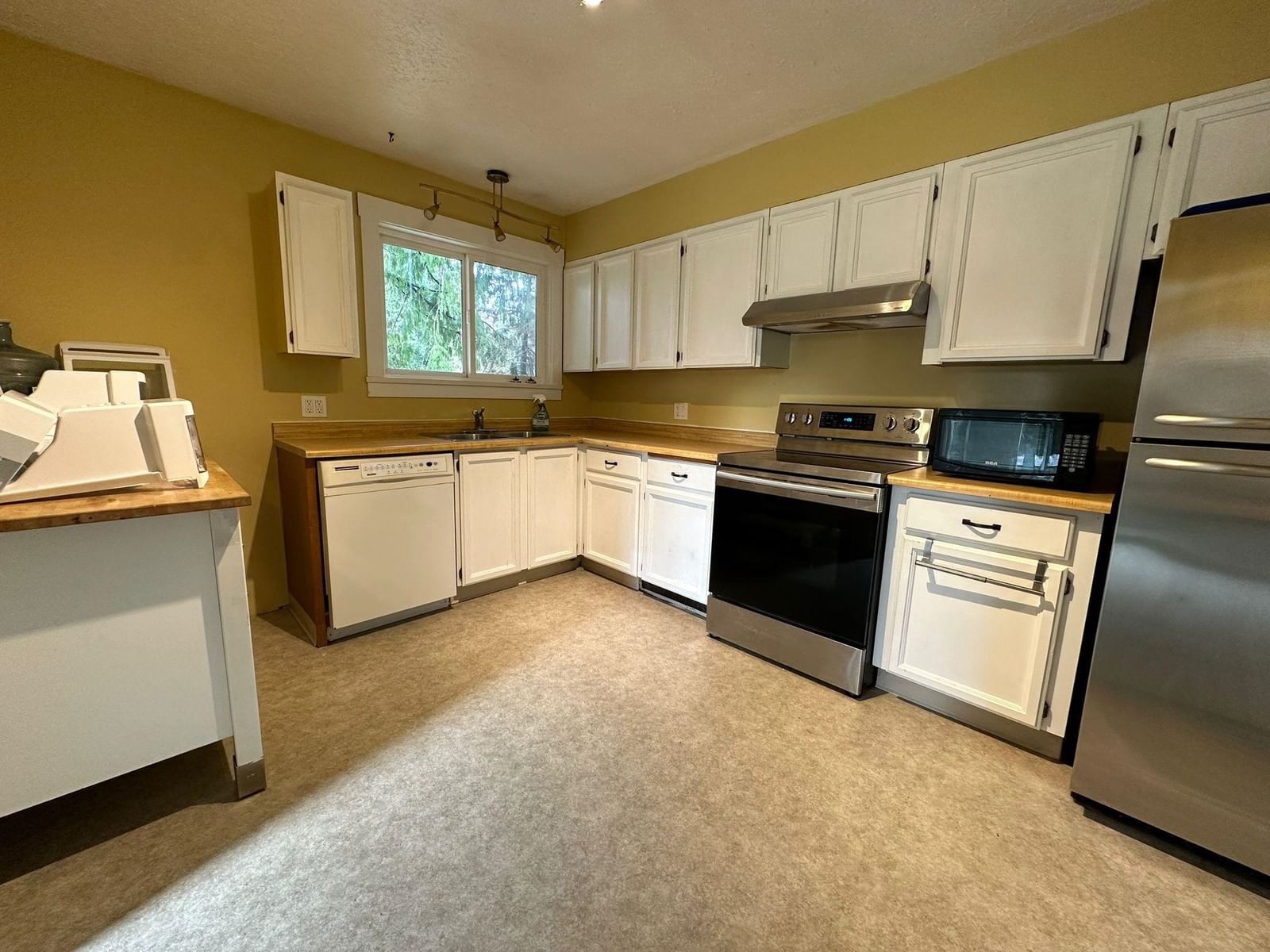 Listing Image 22