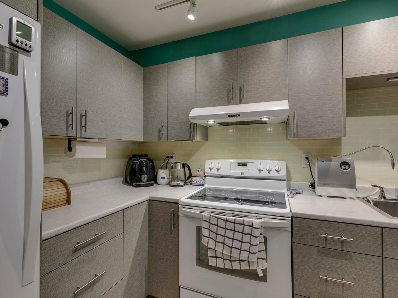 Listing Image 20