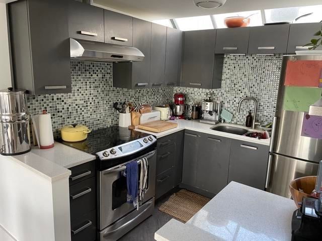 Listing Image 15