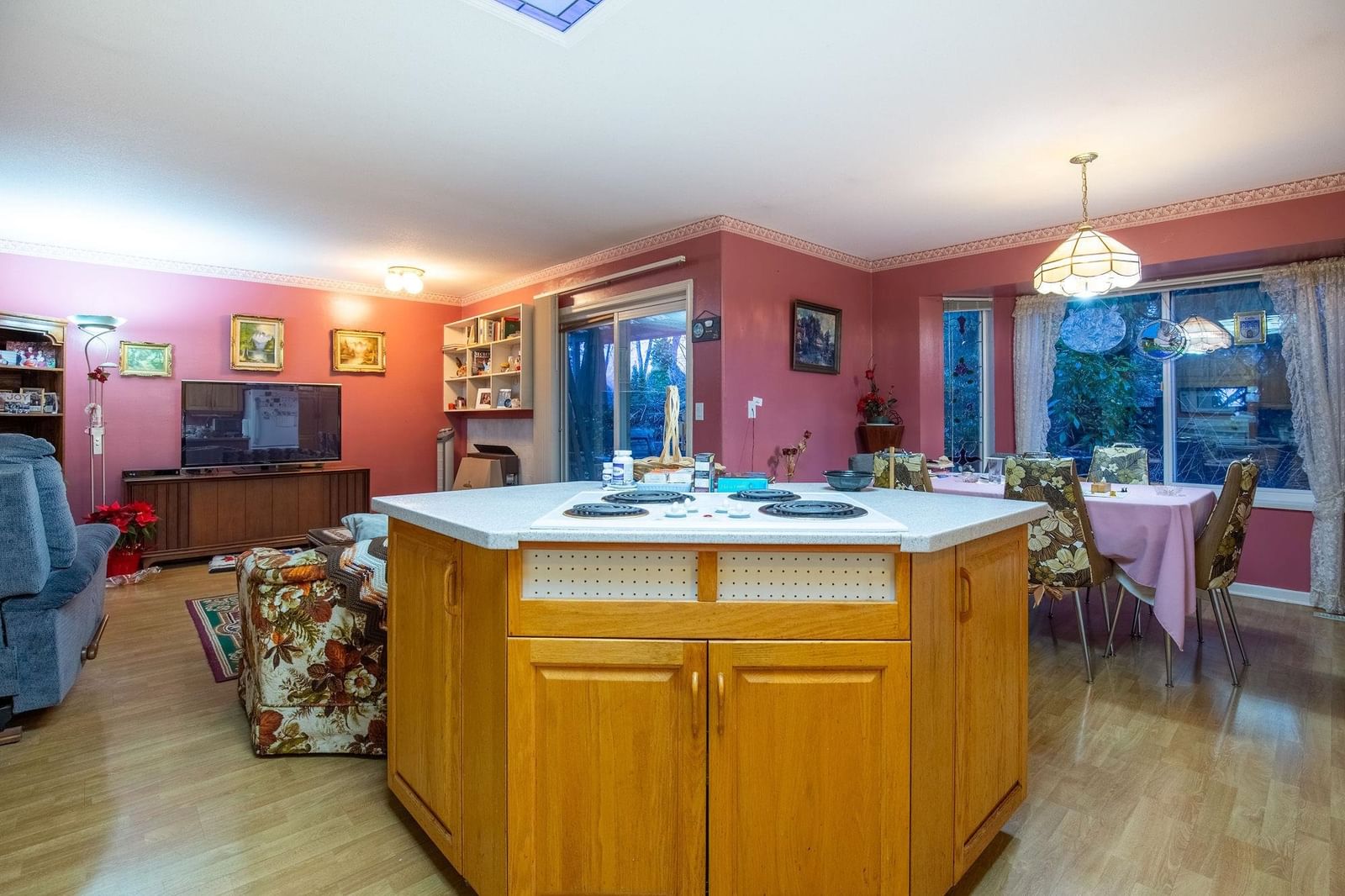 Listing Image 13