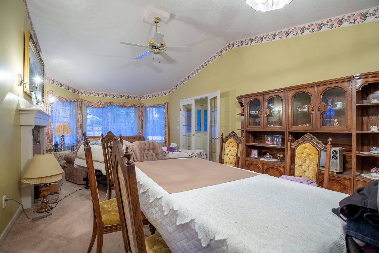 Listing Image 8