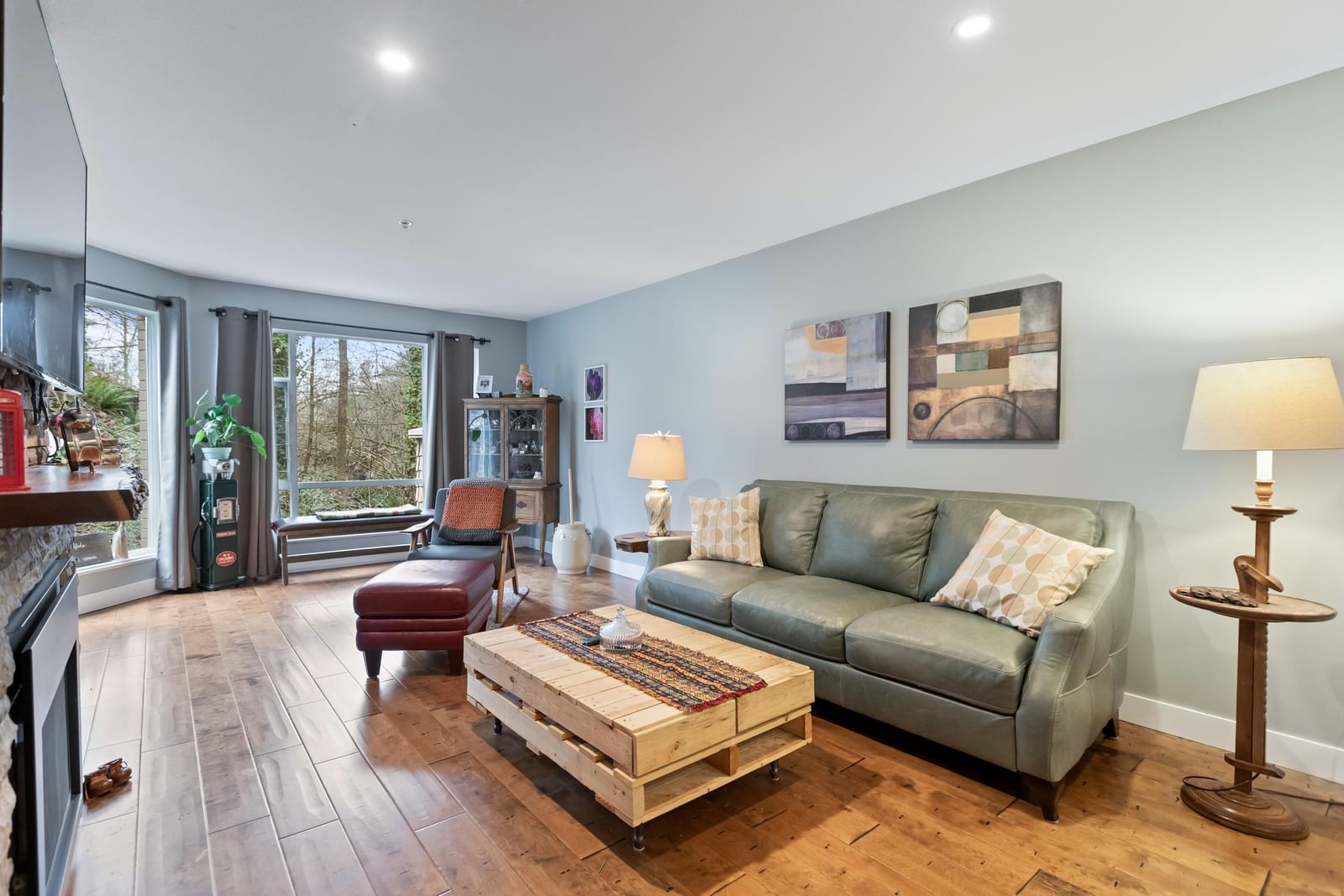 Listing Image 15