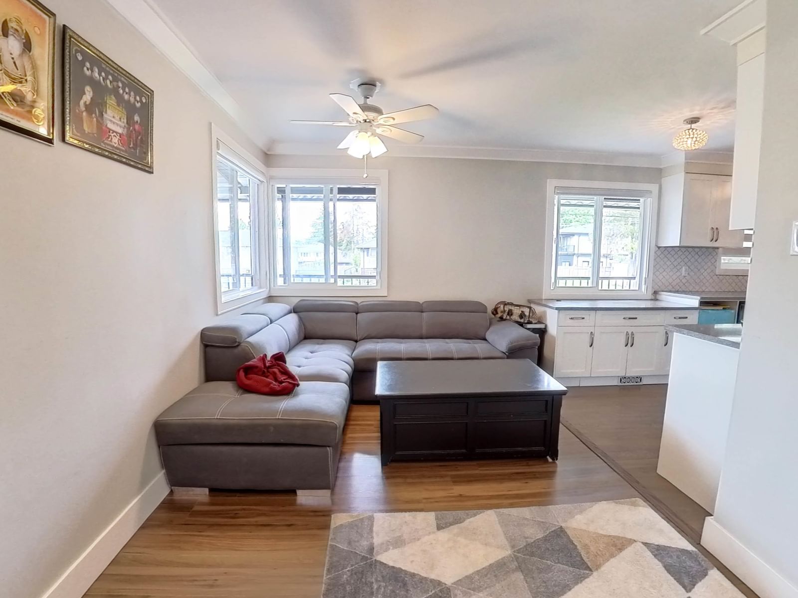 Listing Image 21