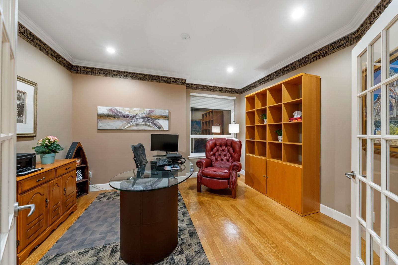 Listing Image 19