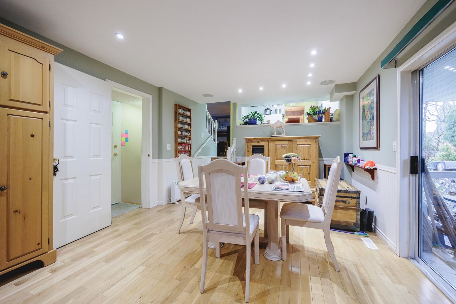 Listing Image 14