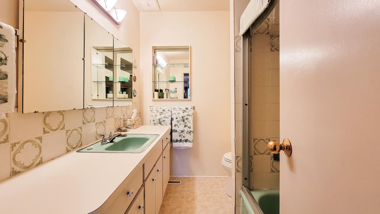 Listing Image 21