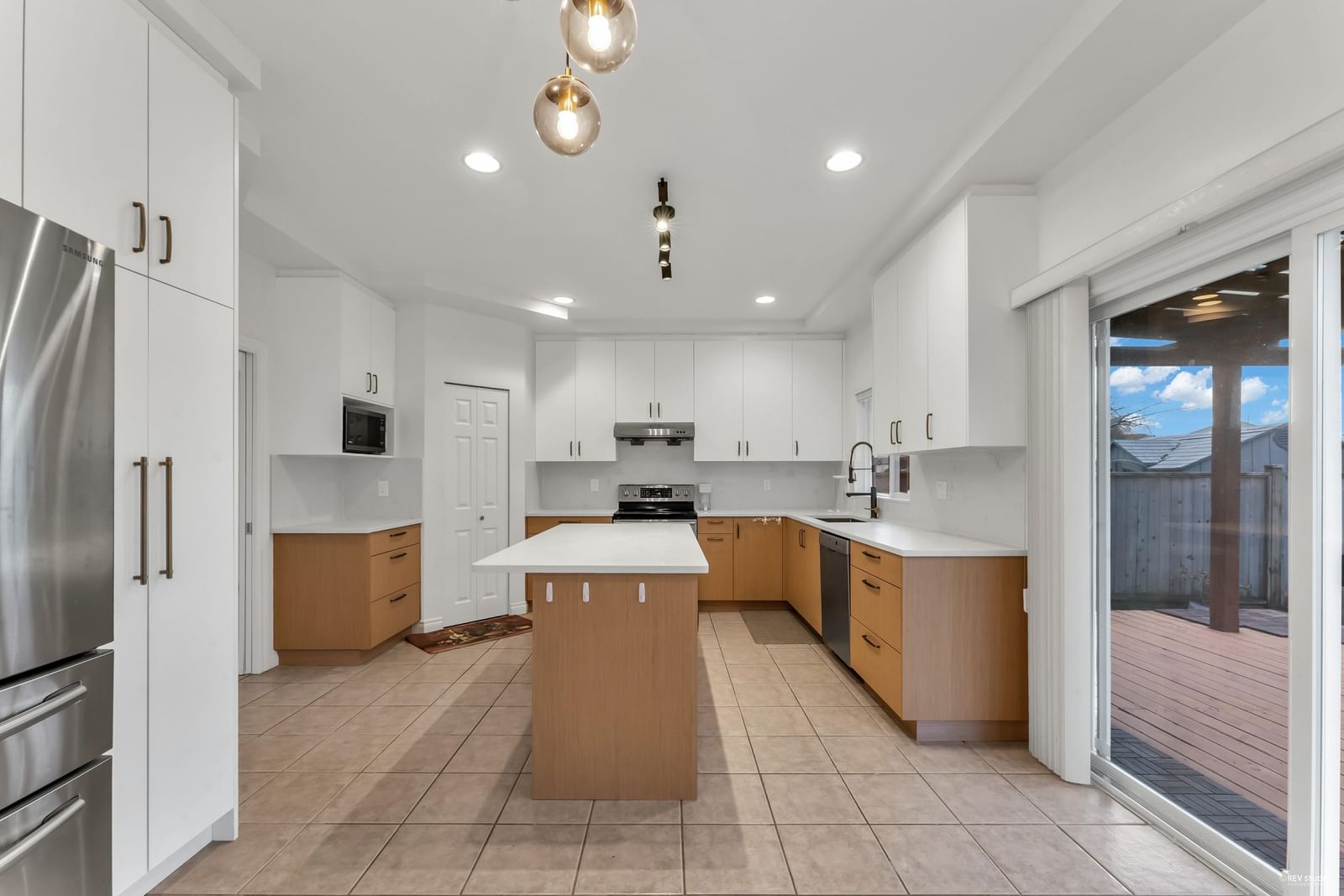 Listing Image 23