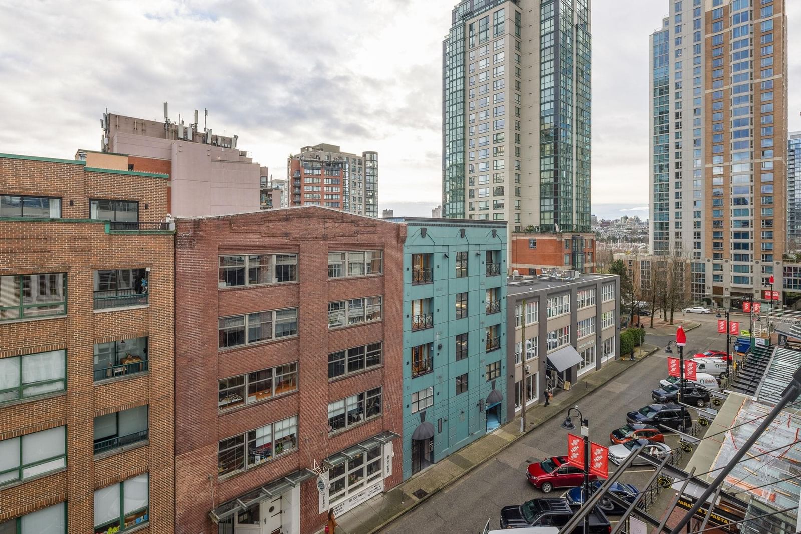 Listing Image 10
