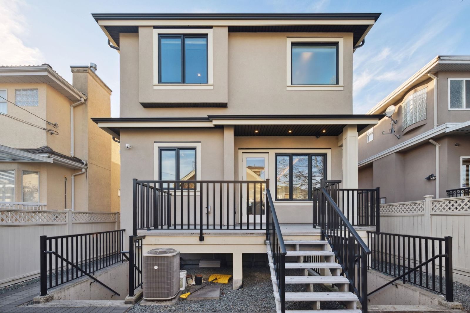 Listing Image 19