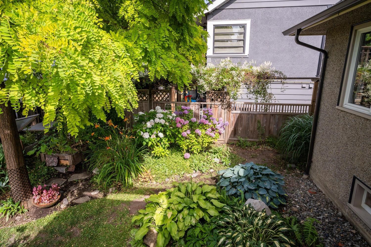 Listing Image 33