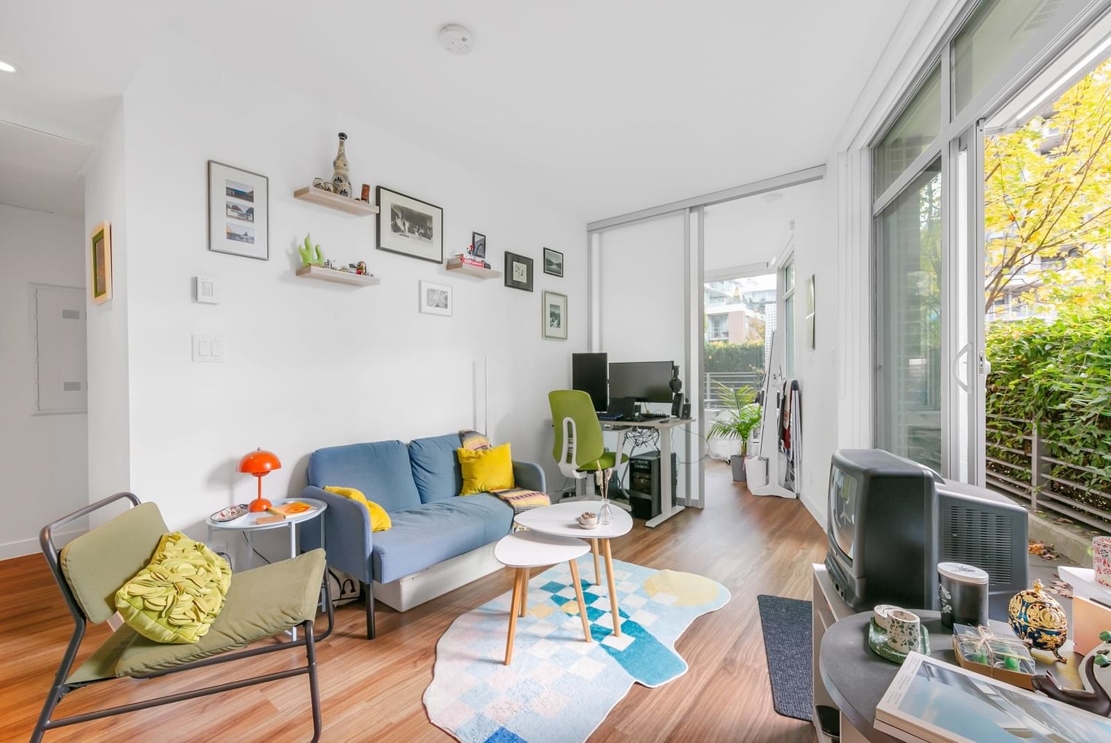 Listing Image 1