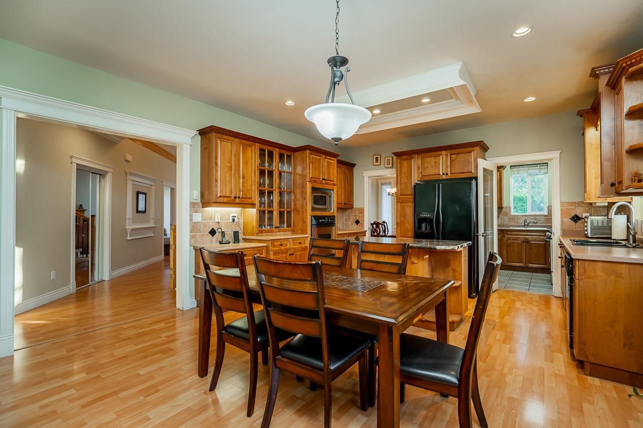 Listing Image 13
