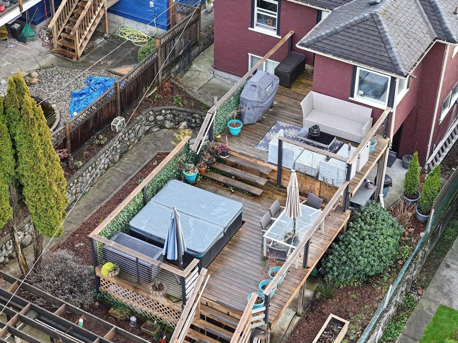 Listing Image 6
