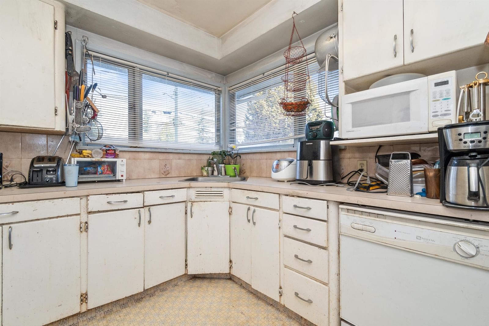 Listing Image 16