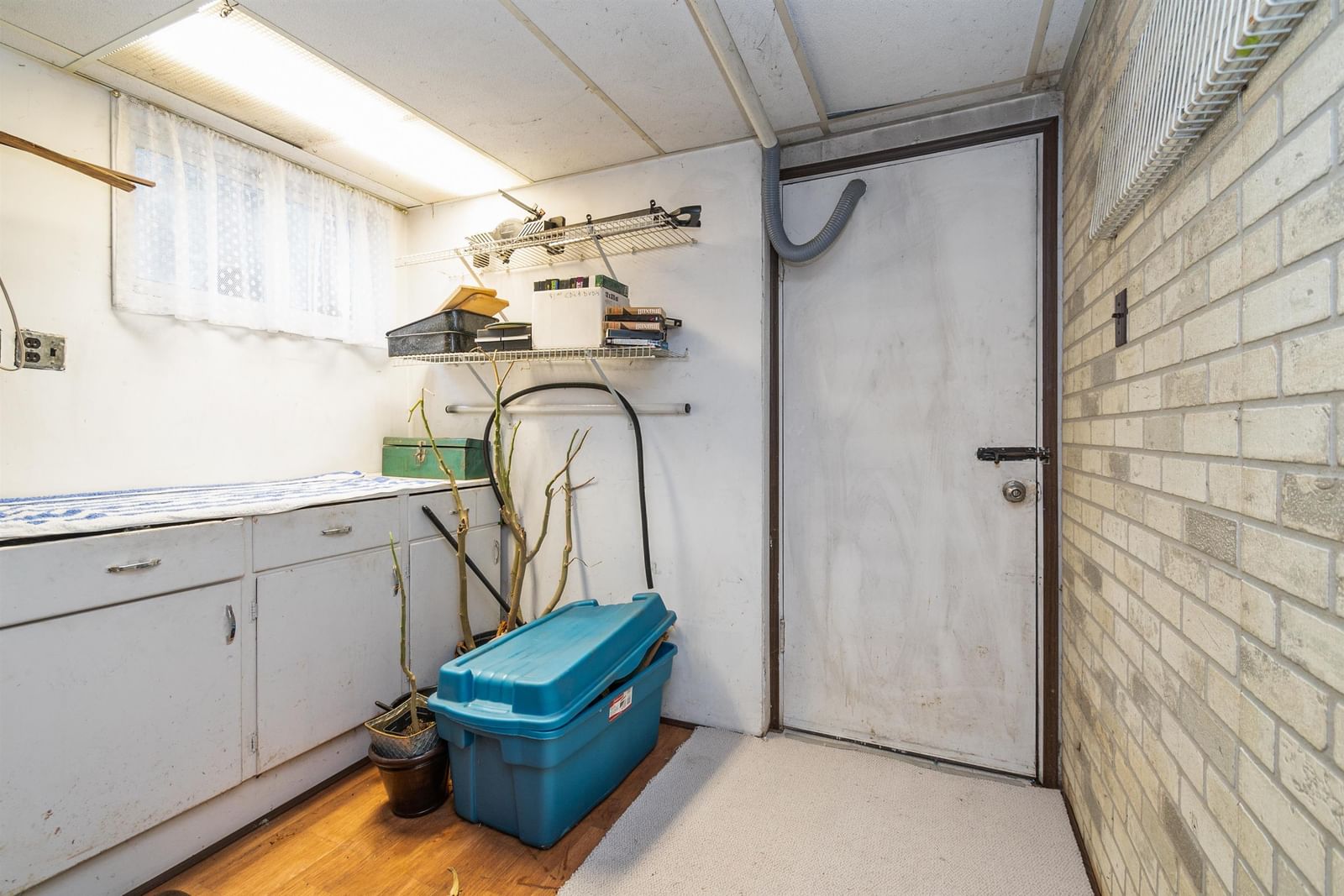 Listing Image 22