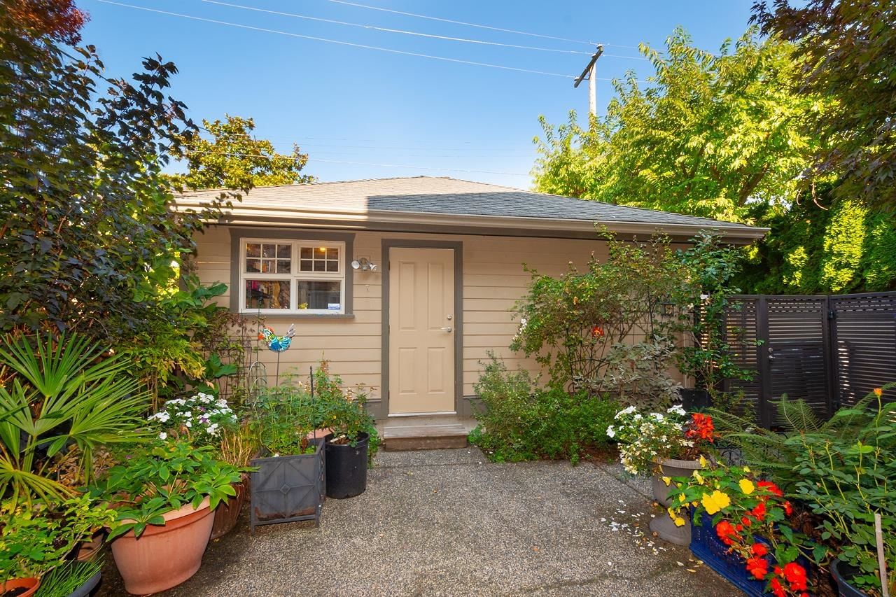 Listing Image 11