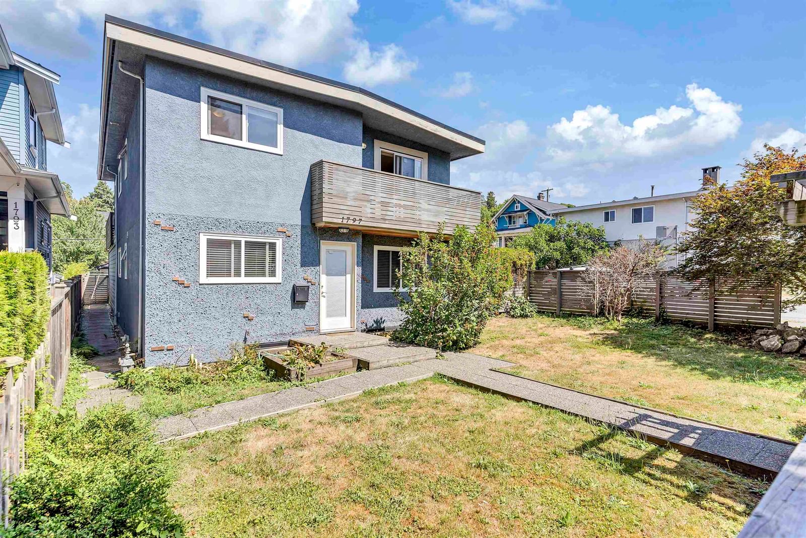 Listing Image 4