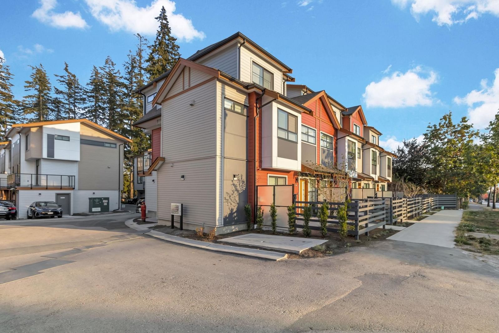 Listing Image 5