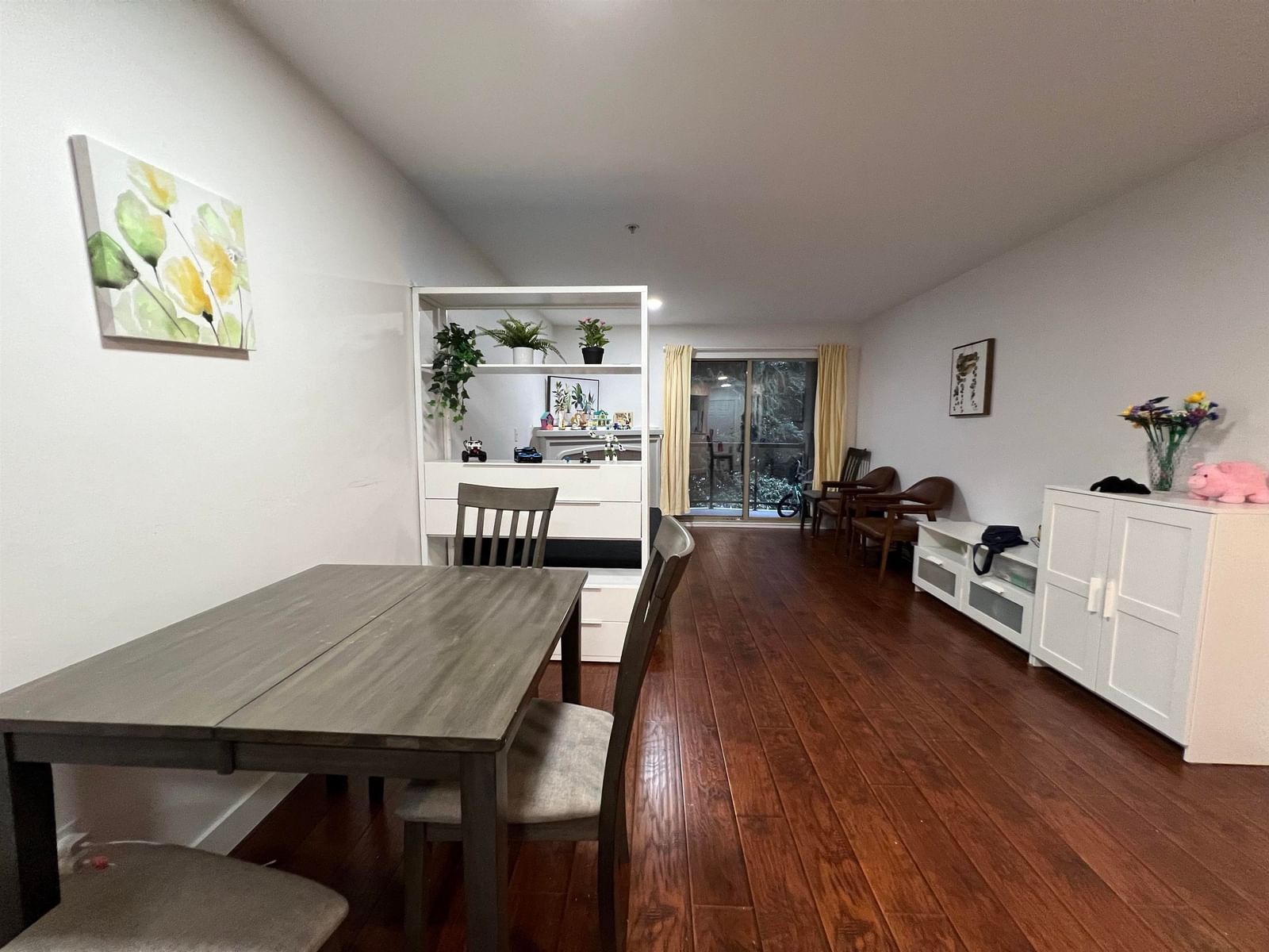 Listing Image 16