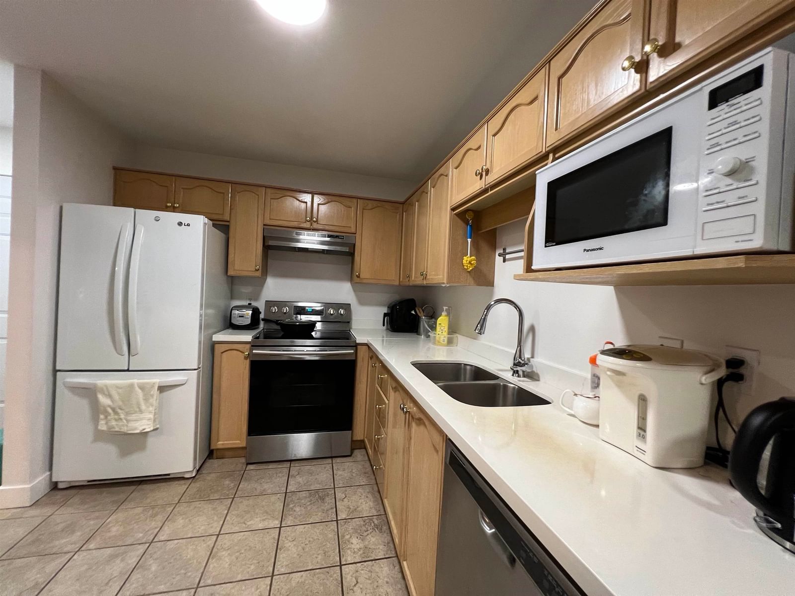 Listing Image 9