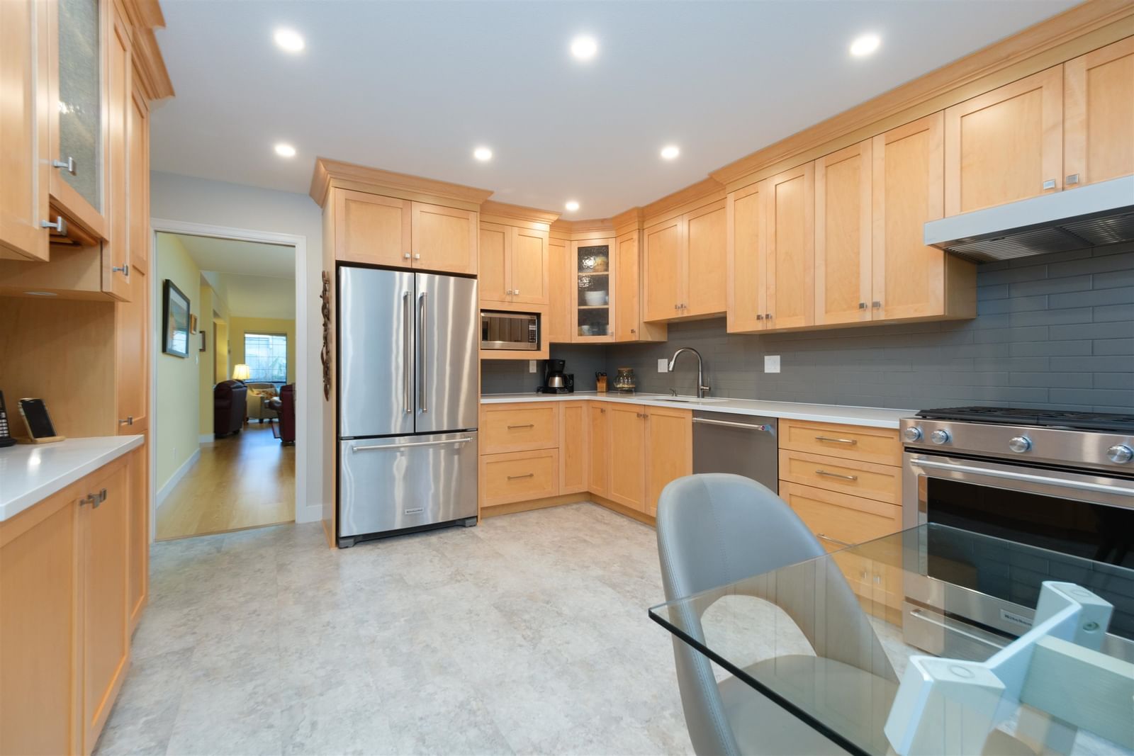 Listing Image 5