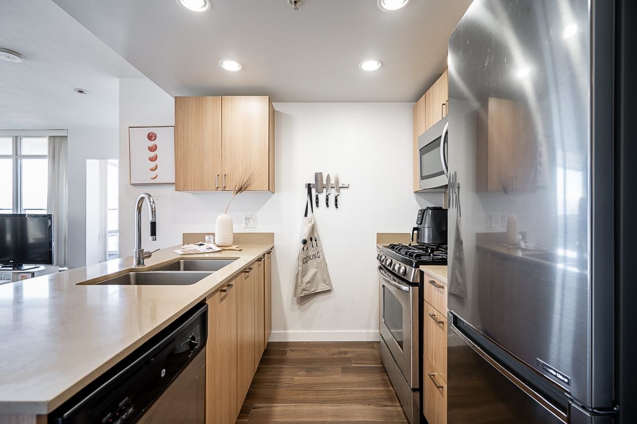 Listing Image 14