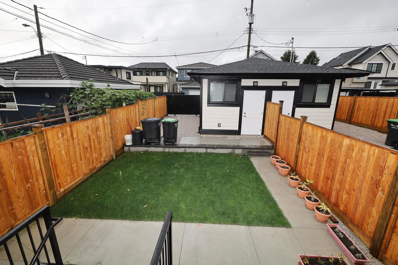 Listing Image 14