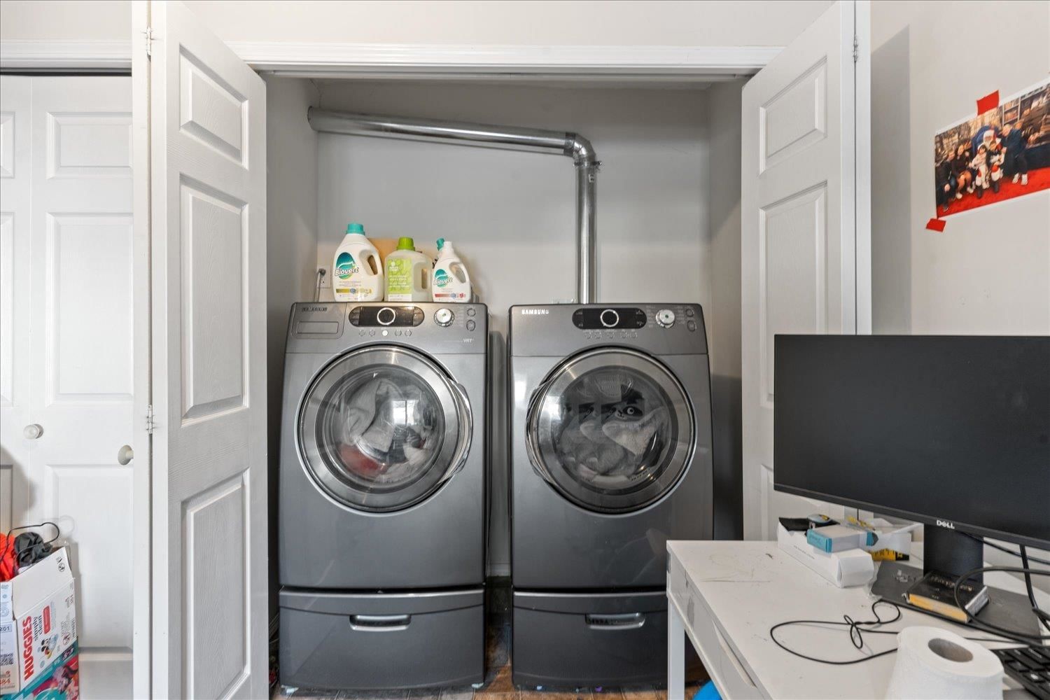 Listing Image 7