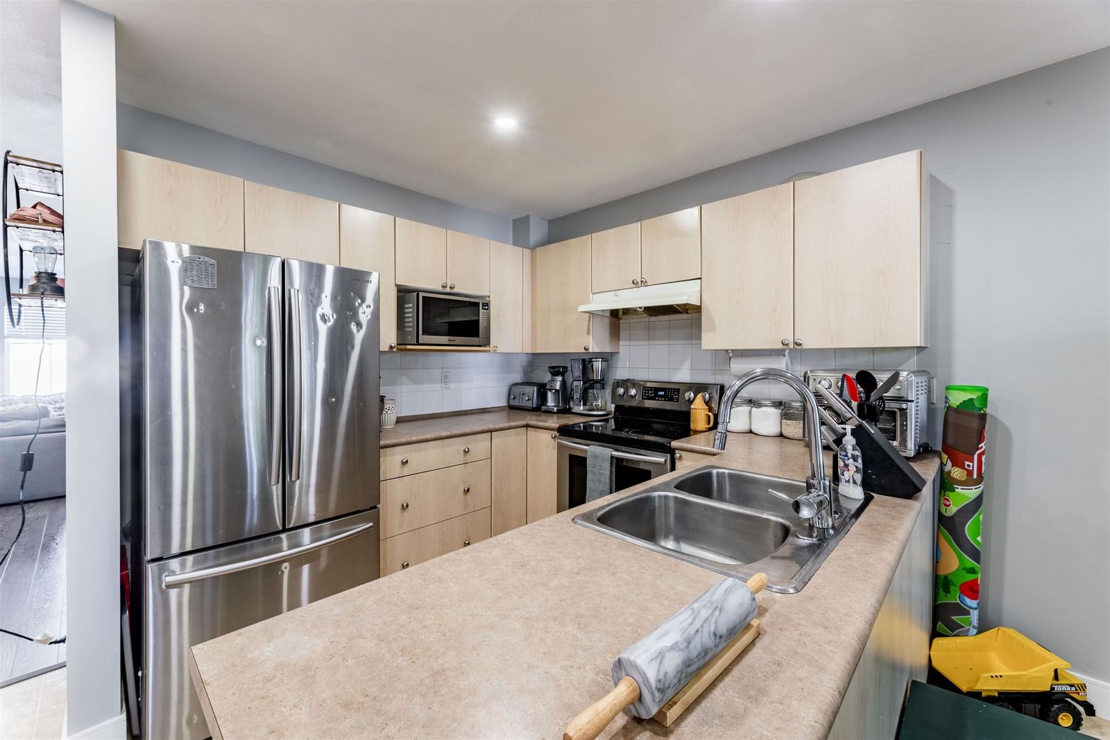 Listing Image 14