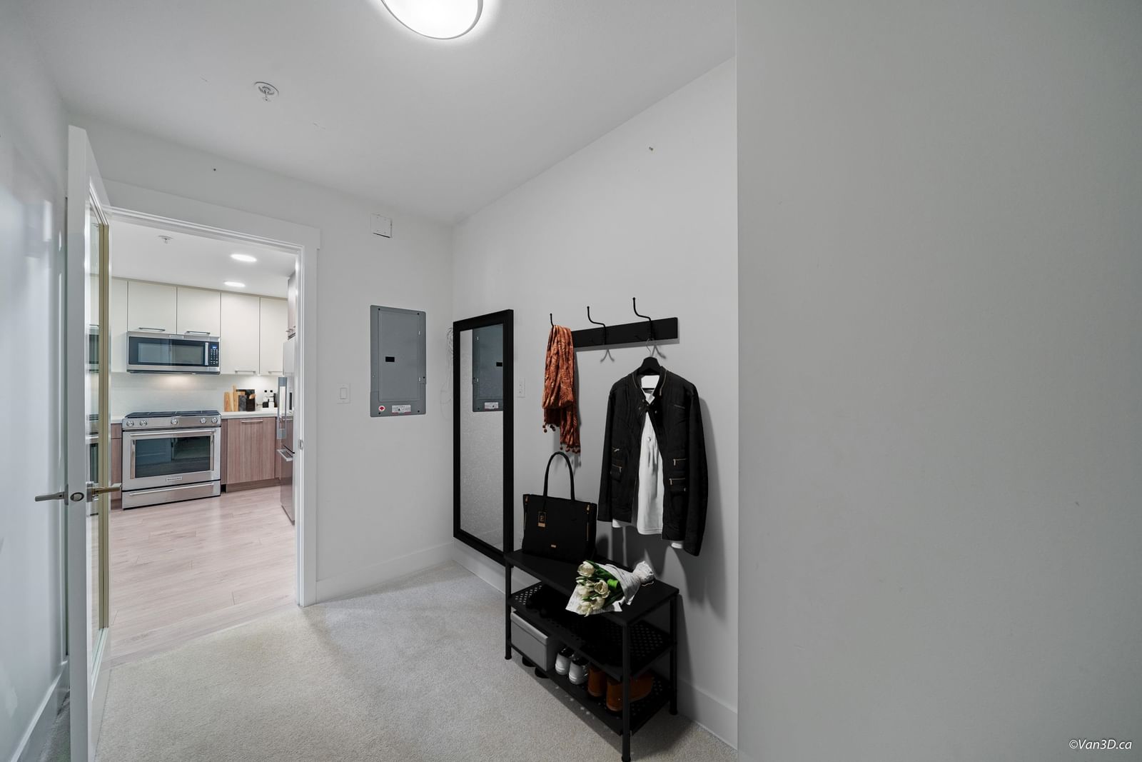 Listing Image 5