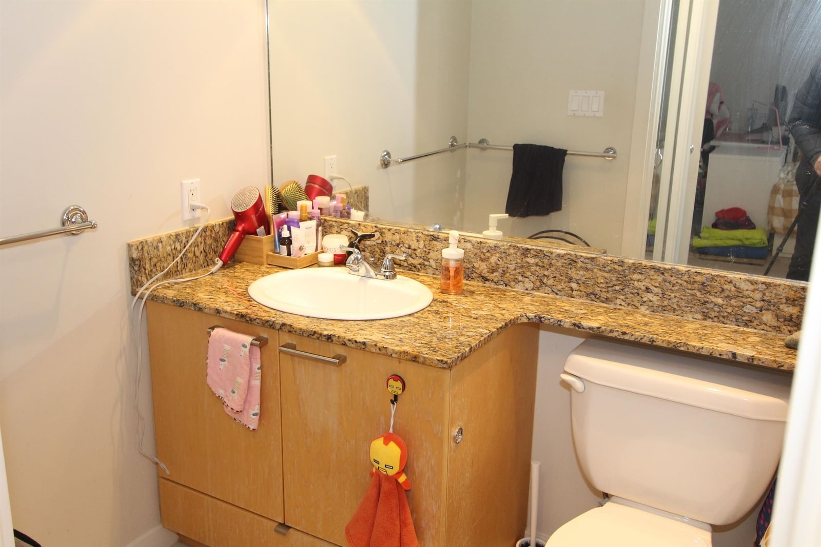 Listing Image 15