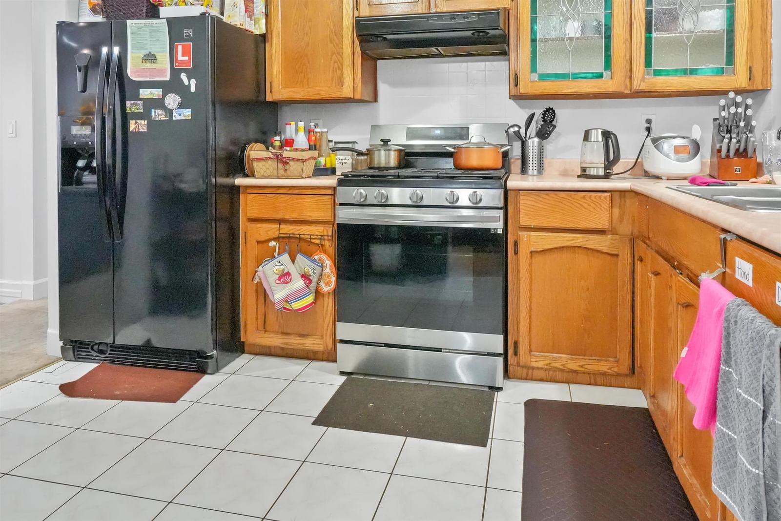 Listing Image 4