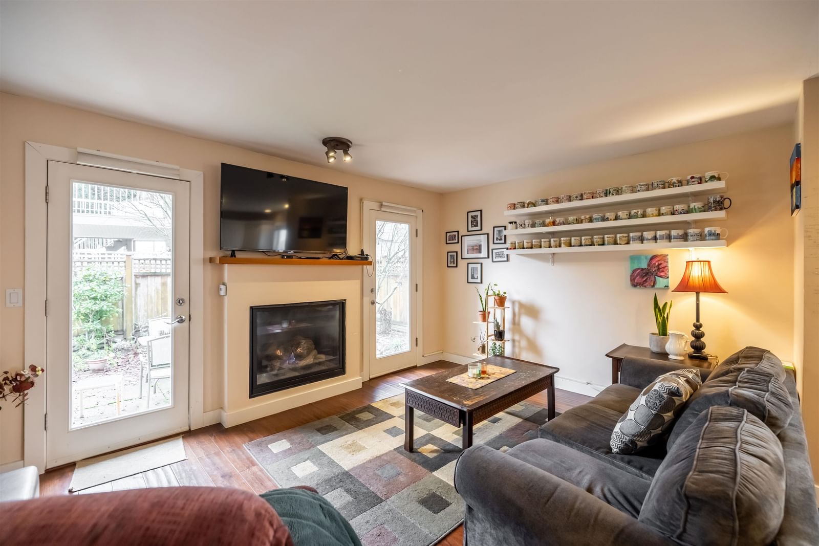 Listing Image 11